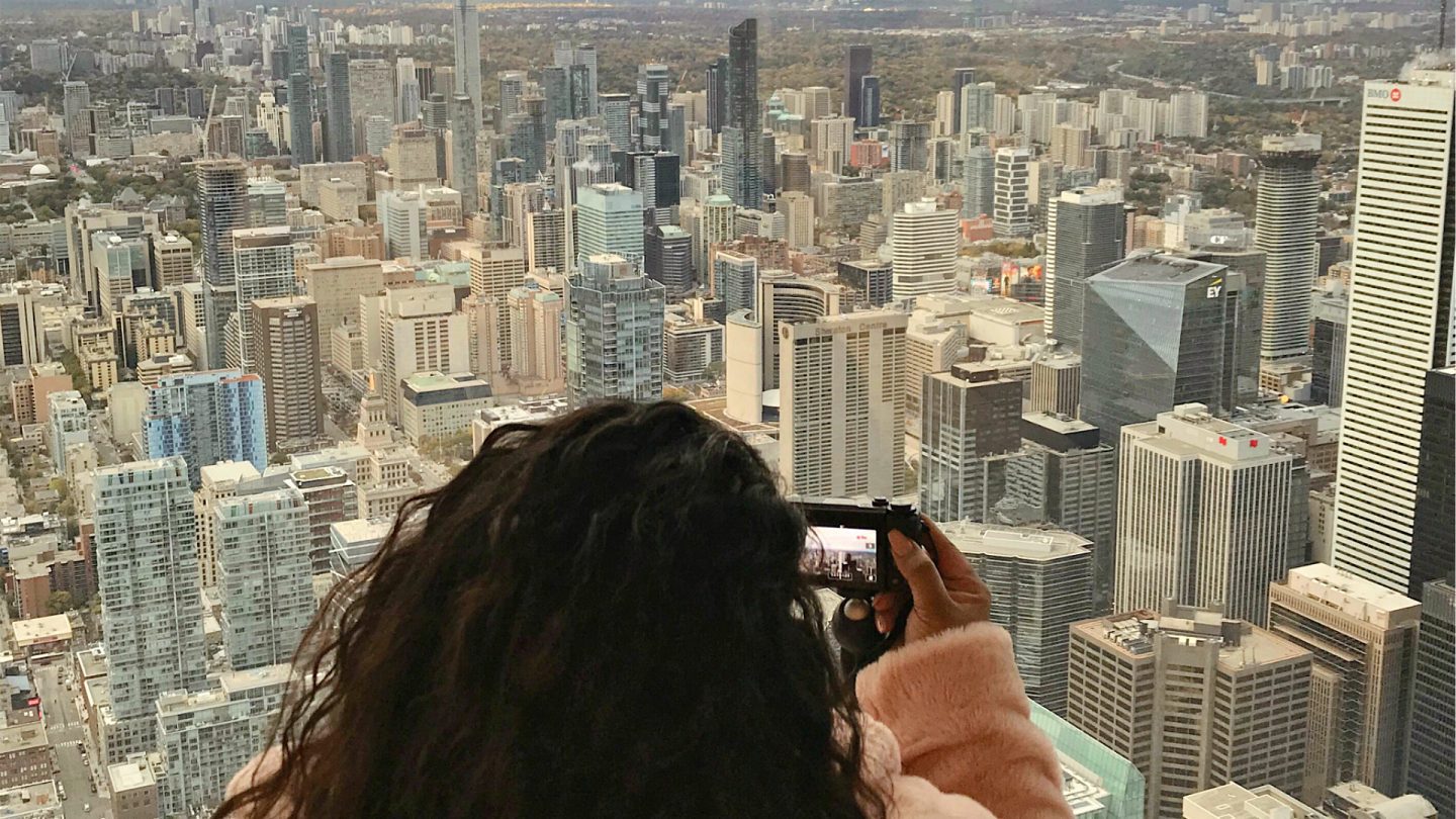 TORONTO VLOG, CN TOWER, CN TOWER SKYPOD, CN TOWER OBSERVATION DECK, www.nishiv.com, nishi v vlog, nishitravels, canada vlog