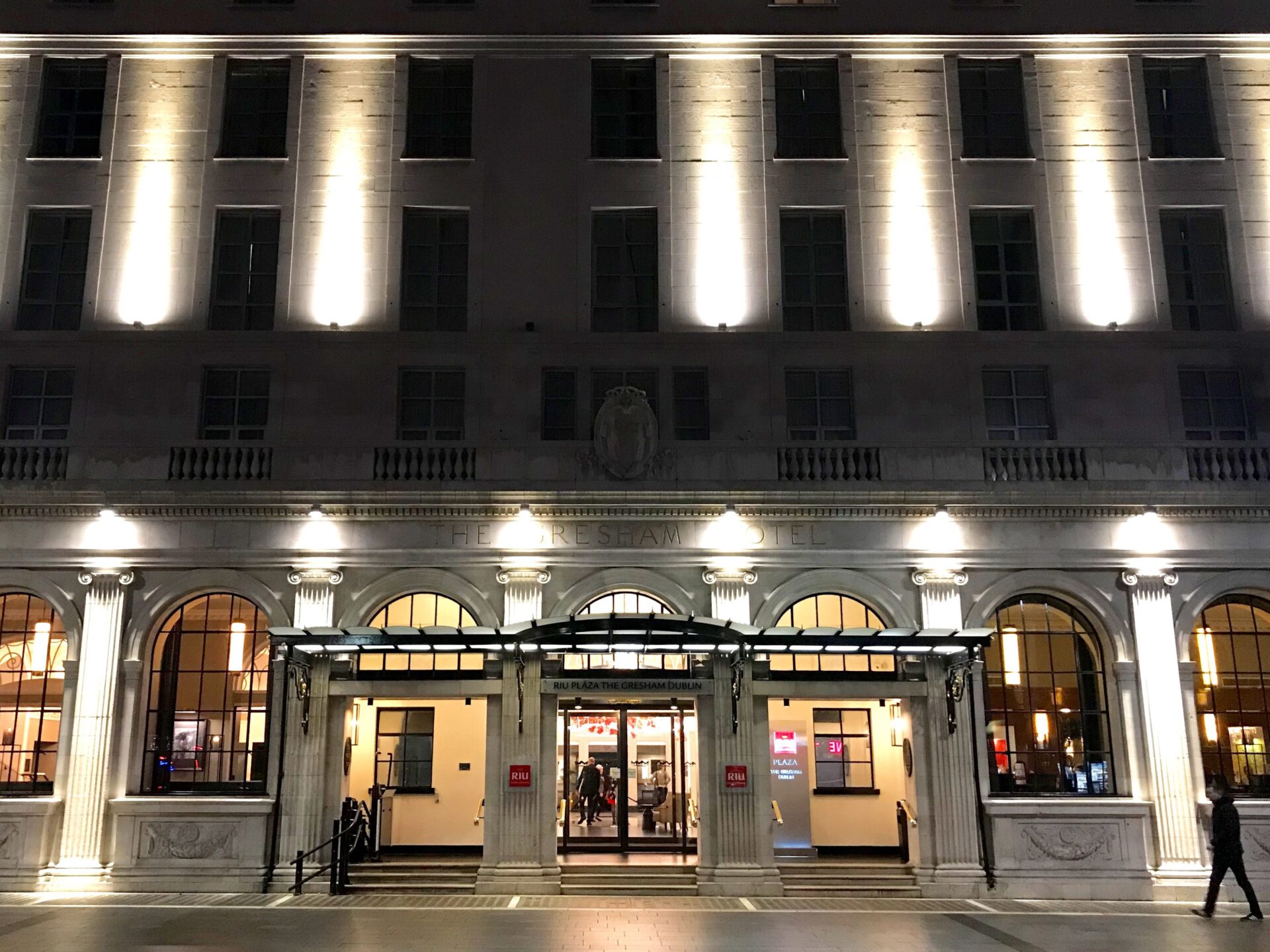 RIU PLAZA THE GRESHAM HOTEL DUBLIN, WHERE TO STAY IN DUBLIN REVIEW, NISHI V, NISHIV, WWW.NISHIV.COM