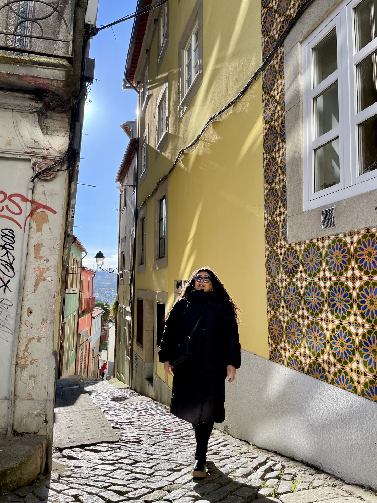 Things to do in Porto - me posing on a Baixa streets