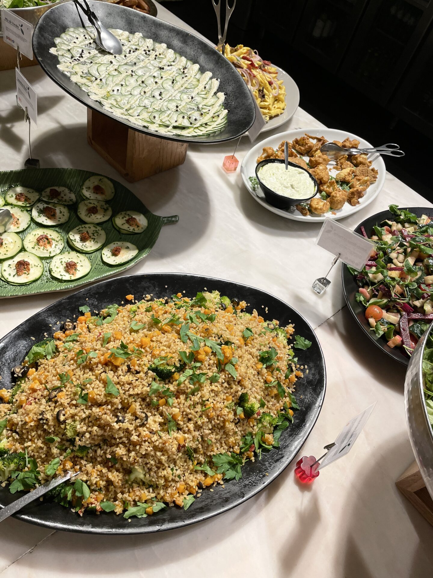 The Best Vegan and Vegetarian Restaurants In Porto - daTerra Baixa vegan buffet