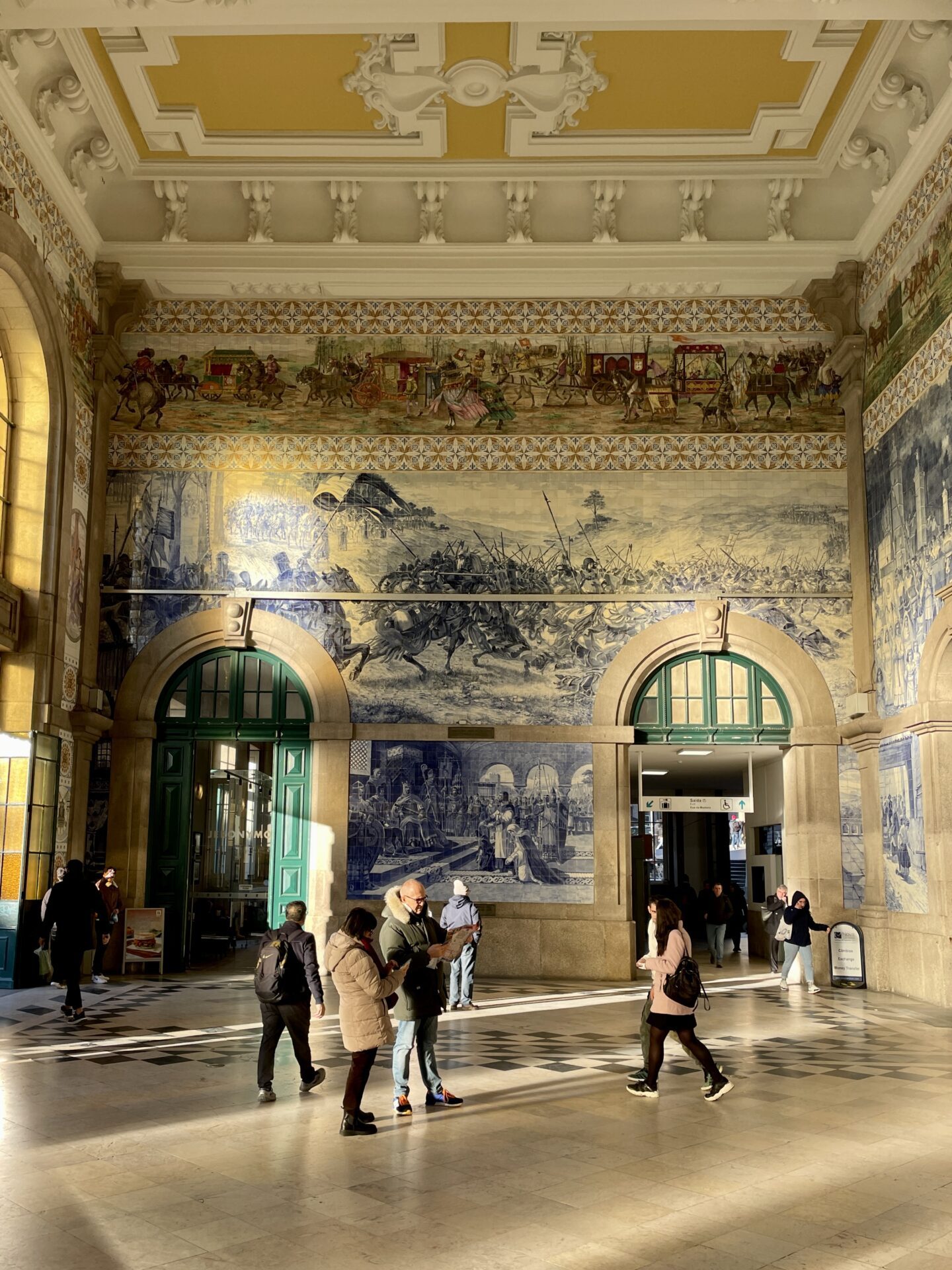 São Bento Train Station Porto itinerary